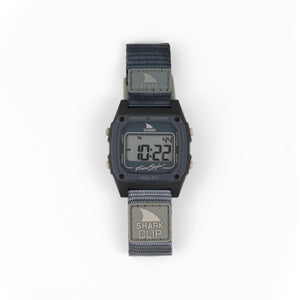 Freestyle SHARK CLASSIC CLIP GRANITE PEAK: Gray digital surf watch with fabric strap, gray display with numbers and letters.