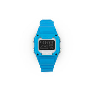 The Freestyle SHARK CLASSIC TIDE 600 BLUE (NEG) displays information on its digital screen, including tidal data and other key details.