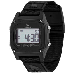 A SHARK CLASSIC CLIP BLACK by Freestyle shows 4:30, with Shark and Freestyle on the face and strap.