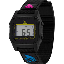 The Freestyle SHARK CLASSIC CLIP SINCE 81 PRIMARY BLACK displays digital numbers, with “Shark Clip” and “Night Vision” featured on the strap and face.