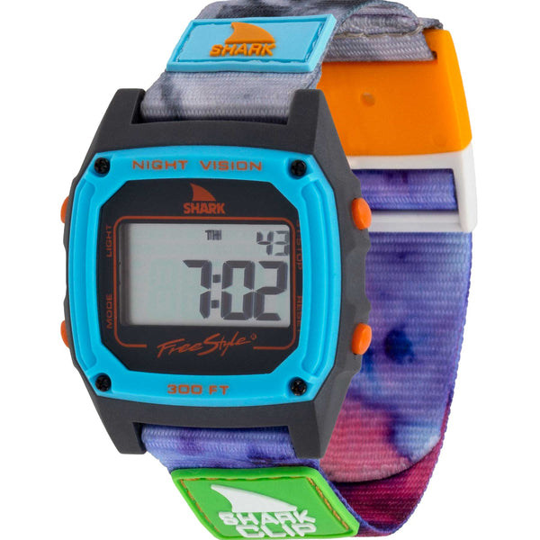 Retro flair pops in Freestyle’s SHARK CLASSIC CLIP TIE DYE MAGENTA BLUE watch featuring a blue bezel and vibrant strap.