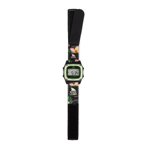 Freestyle SHARK CLASSIC LEASH wristwatch with a black and green band, displaying the time 5:34, water resistant.